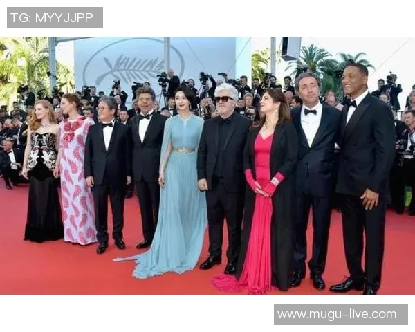 R昂与提A的激烈对决谁能在这场较量中脱颖而出 R昂与提A的激烈对决谁能在这场较量中脱颖而出